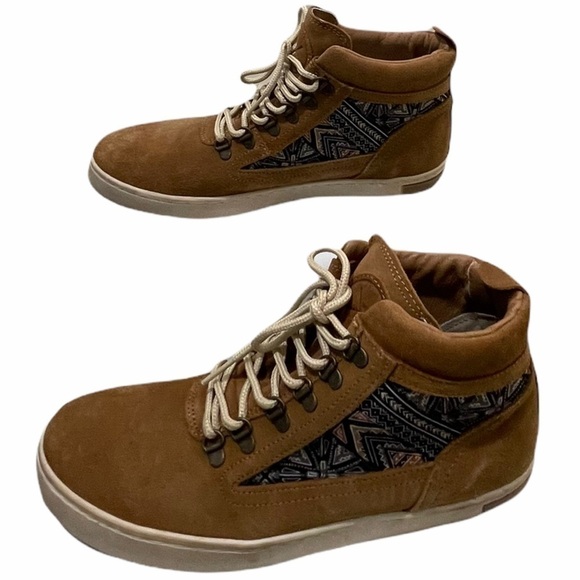 NWT- Inkkas Tan Suede camping boots. Size 12 - Picture 4 of 12